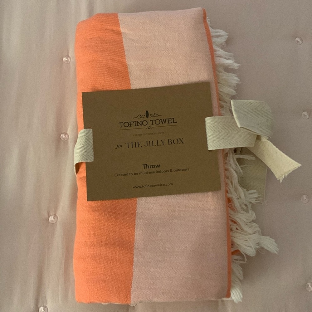 Tofino Towel Co. Jilly Summer Stripe Throw indoor/outdoor towel/throw - Picture 2 of 7
